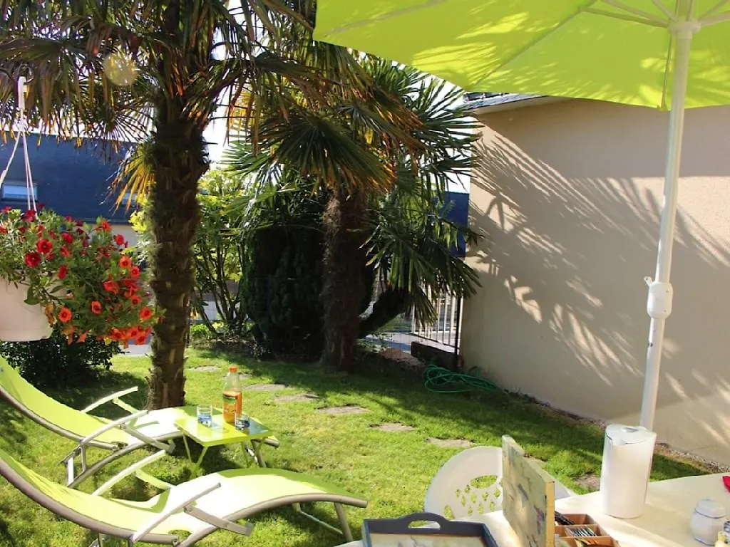 La Maison Des Iles & Spa Privatif Baden 0*,  France