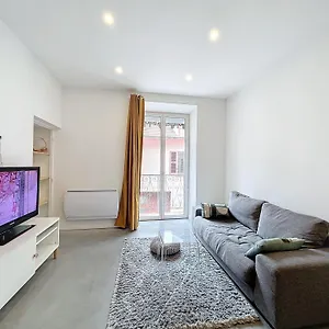 https://bel-ecrin-t2-35m2-gare-centre.hotels-rhonealpes.com